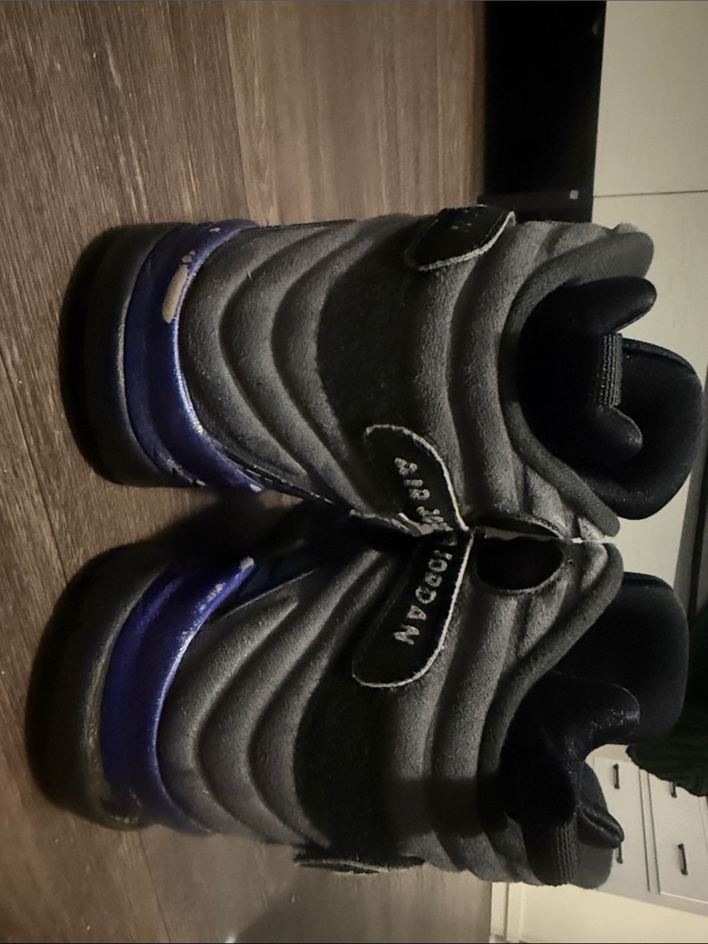 Jordan Black Mid-Top Sneakers with Multicolor Tongue Logo - Picture 3 of 7